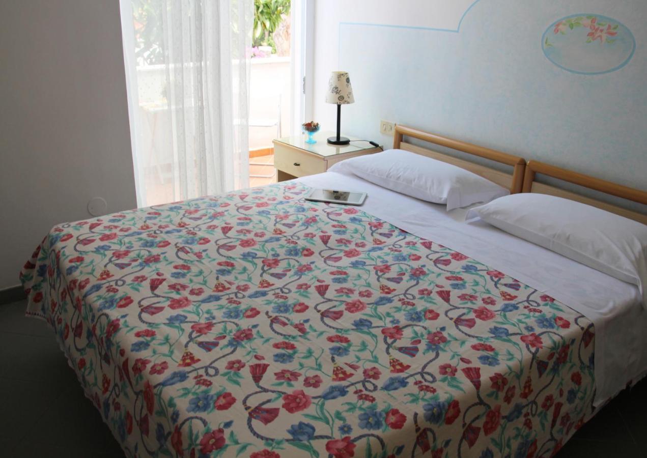 Hotel Villa Cecilia Ischia Esterno foto